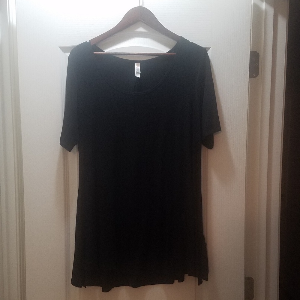 Lularoe perfect tee
